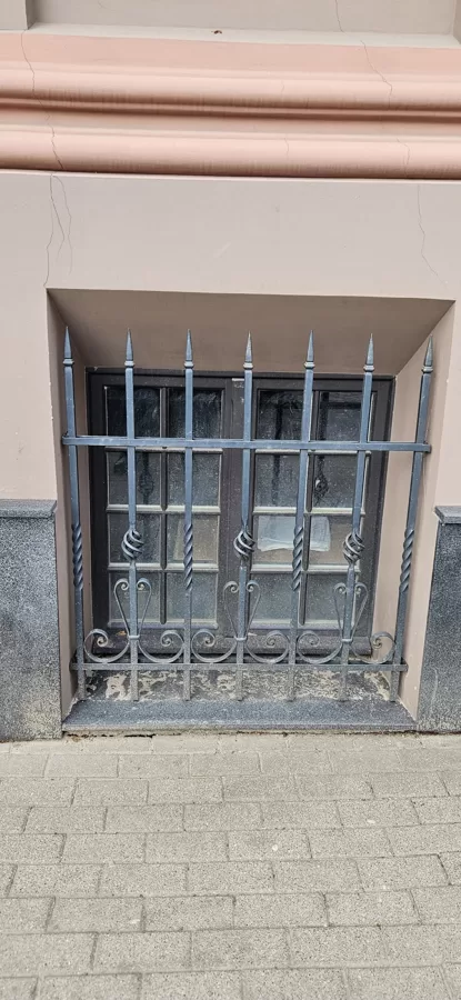 metāla restes logam